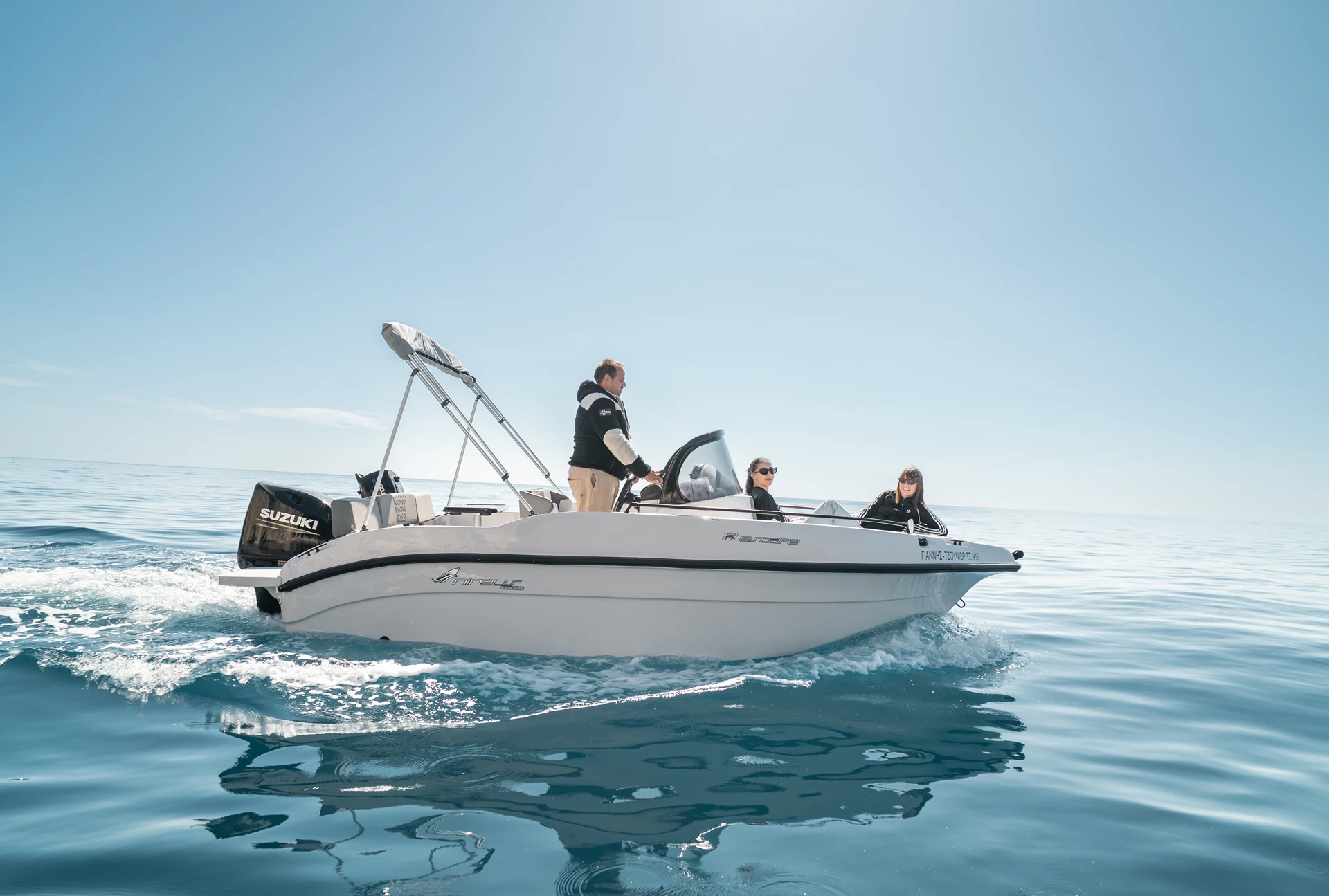 Pantheon boat rental